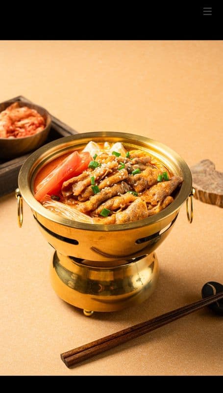 Chicken Broth Pickled Veggie Angus Beef Pot(Non-Spicy) / 浓香鸡汤酸菜安格斯肥牛金锅(不辣)
