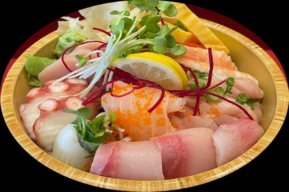 Chirashi Sushi Don