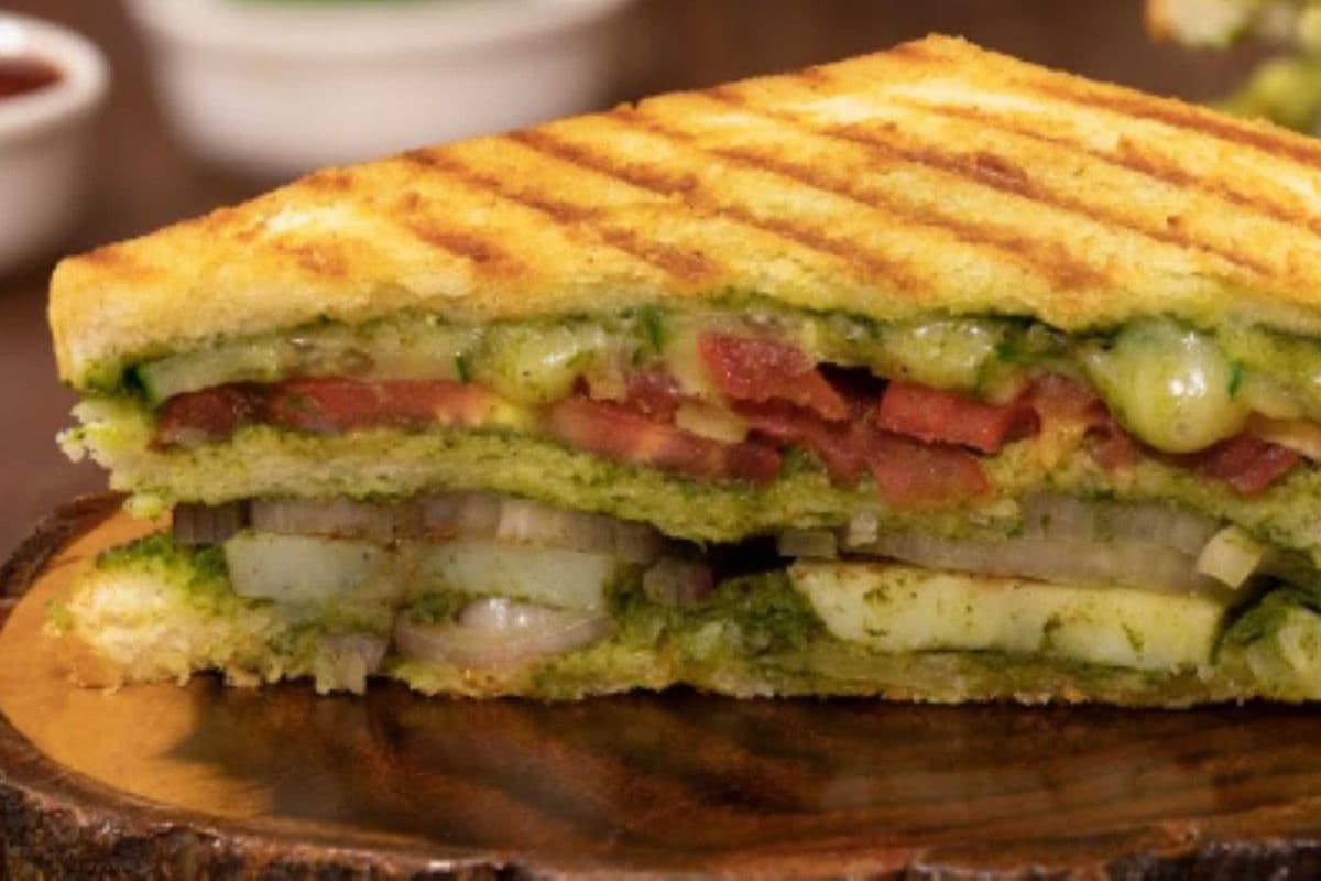 Bombay/Veg Grilled Sandwich
