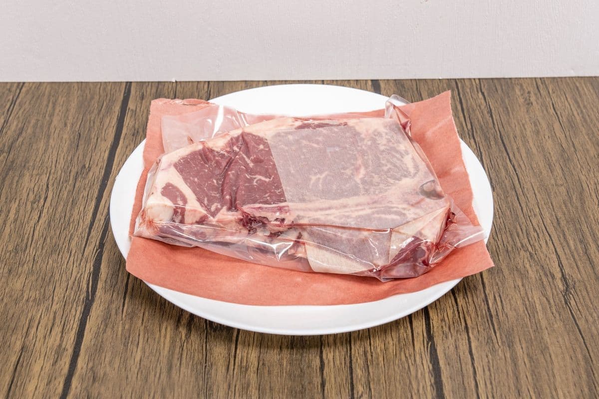 T-Bone Steak AAA (24 oz)