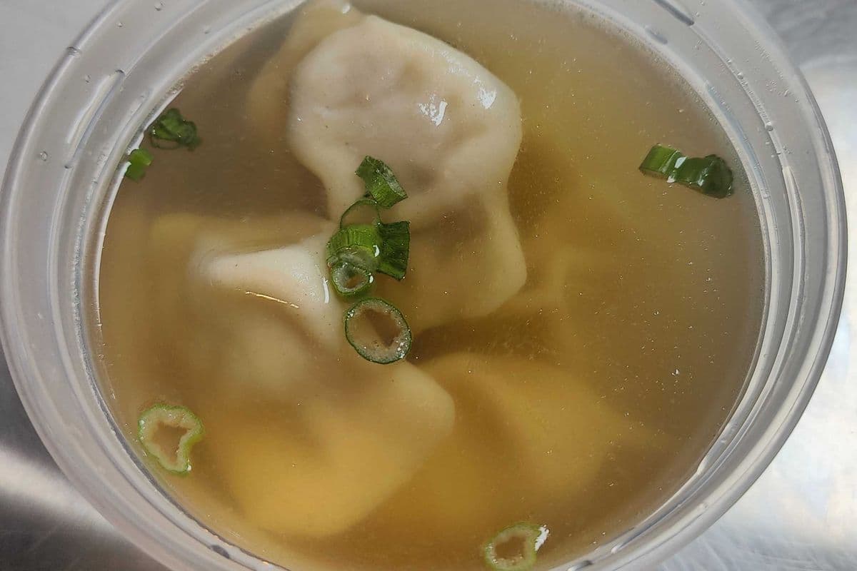 (NEW!!) Dumpling Soup (6pcs)