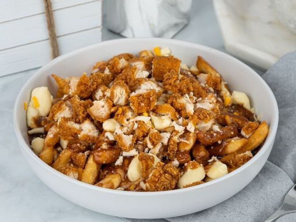 Crispy Chicken Poutine - REG - OO