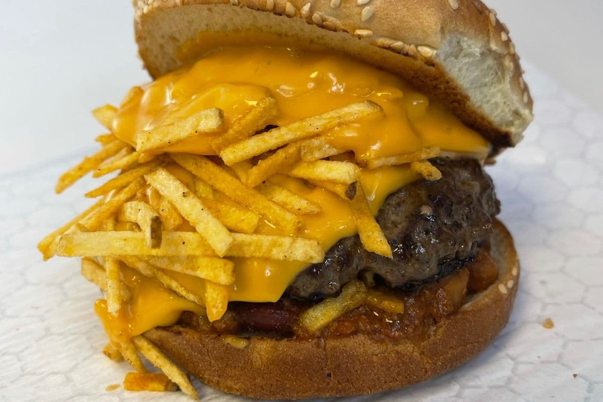 Chili Crunch Beef Burger 6oz