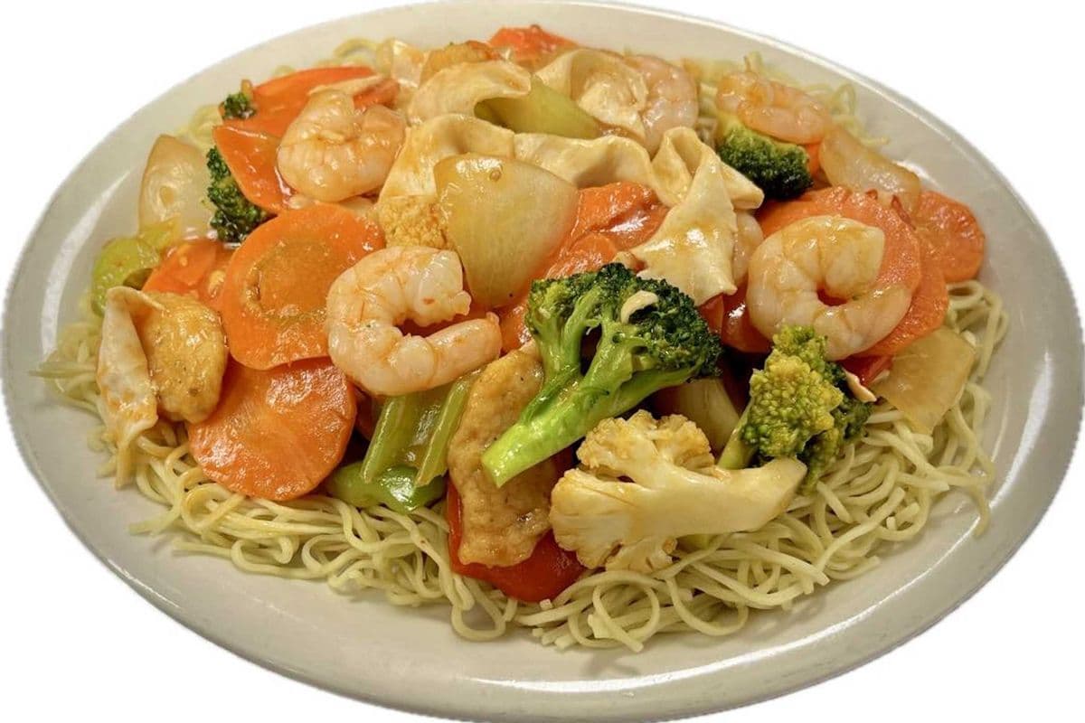 46. Seafood Chow Mein