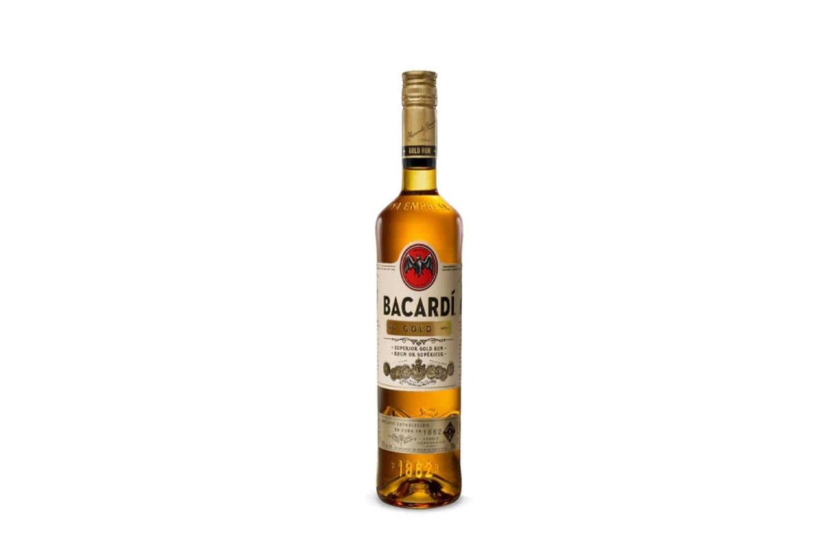 Bacardi Gold (1 x 750 ml)