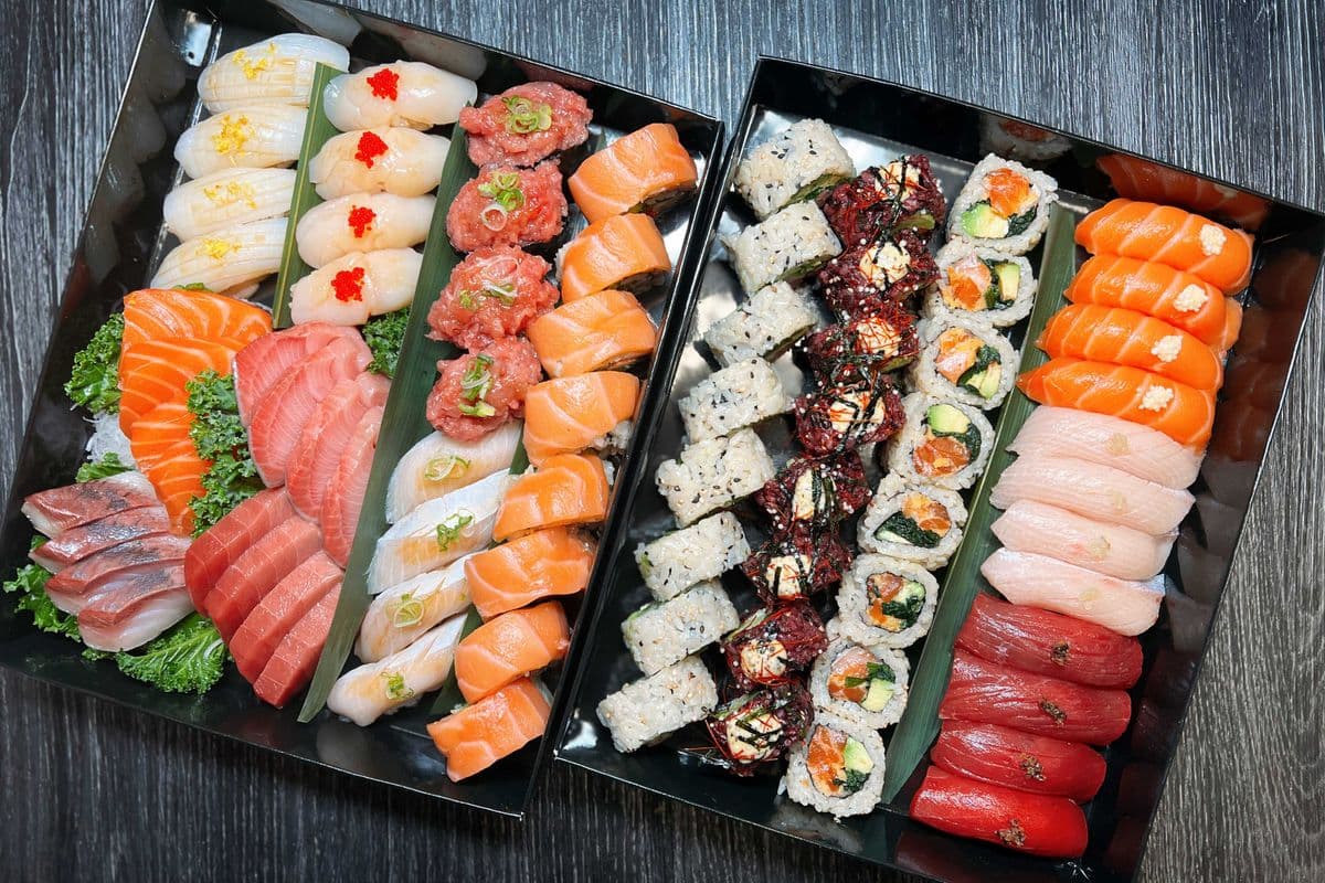 S6 Supreme Sushi, Sashimi And Roll 76 pcs (for 4)