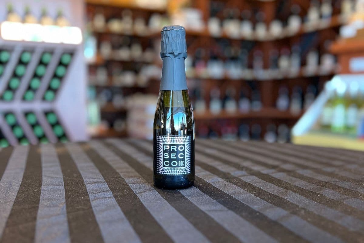 sparkling | 200 ml collavini prosecco (1 x 200ml)