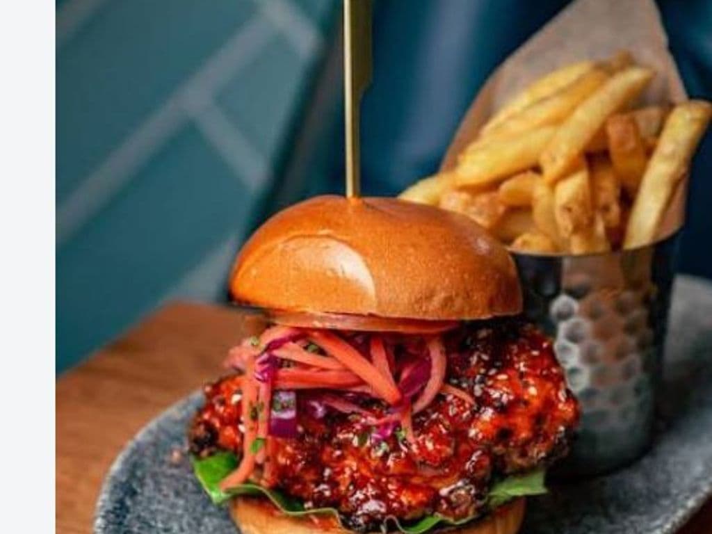 GOCHUJANG CHIC BURGER