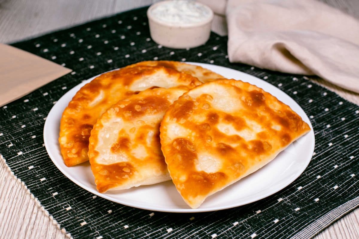 FROZEN Pork Chebureki (4pcs)
