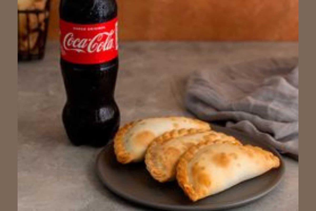 Combo #2 - 3 Empanadas de Queso con 1 Soft Drink