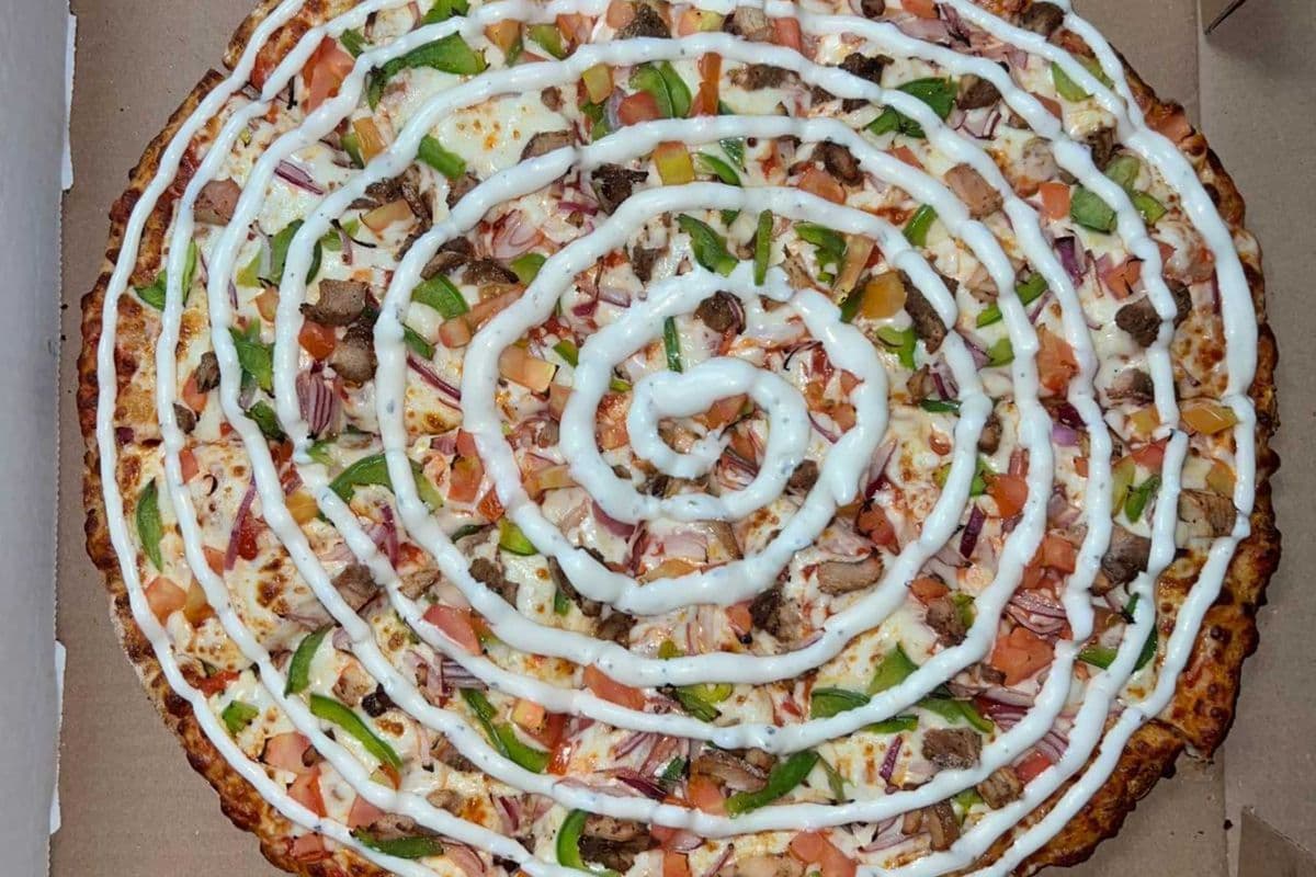 Medium Chicken Shawarma Pizza