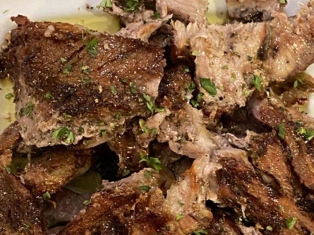-- # 20 (PORC) Gyro porc (1. kilo) / Pork Gyro (1. kilo)