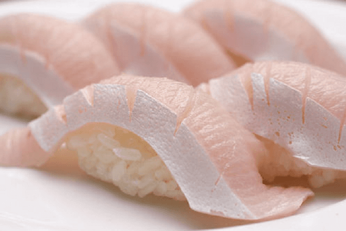 L5. Yellowtail Sushi (2 pcs) - 油甘鱼