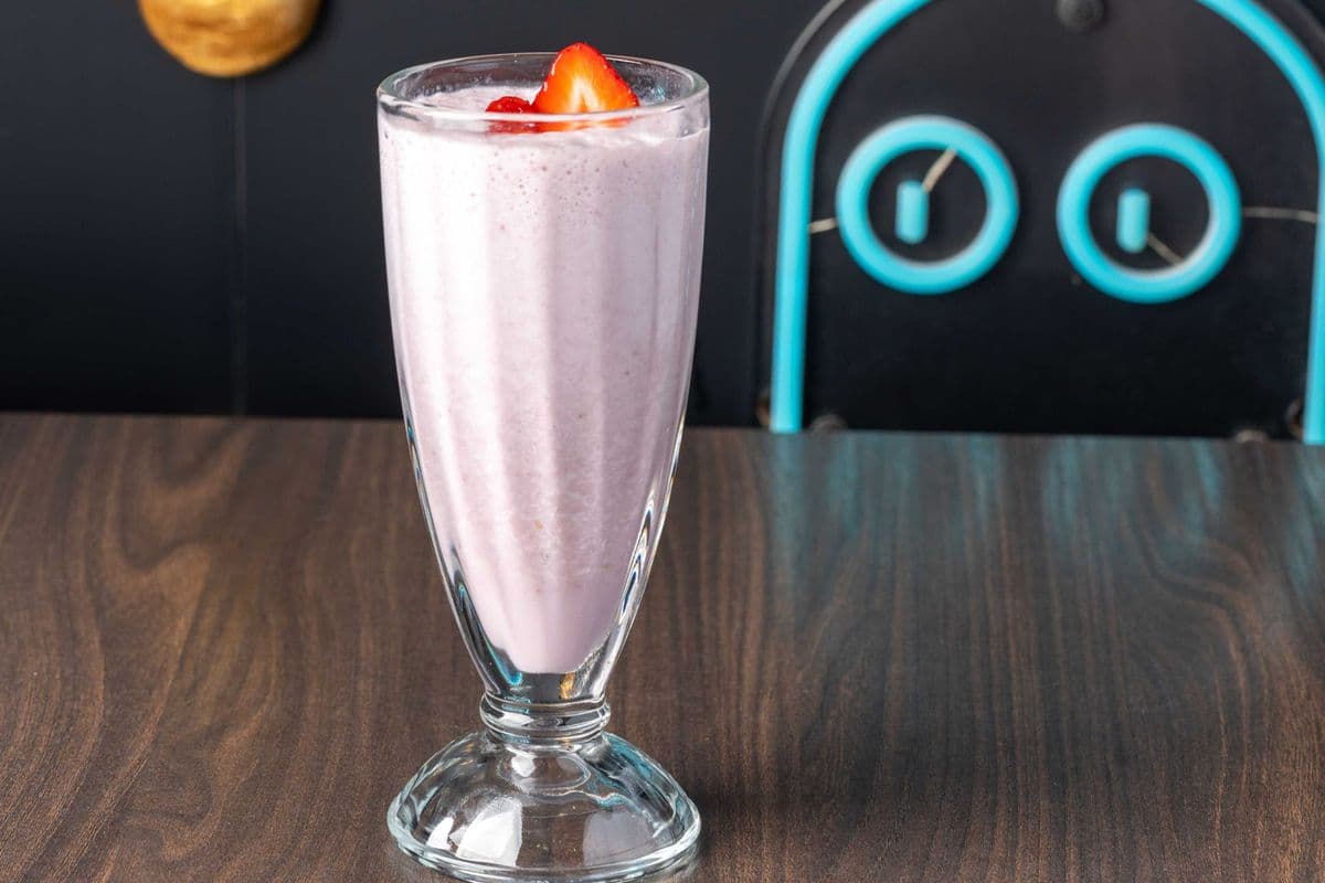 Lecter Smoothie (Strawberry Banana)