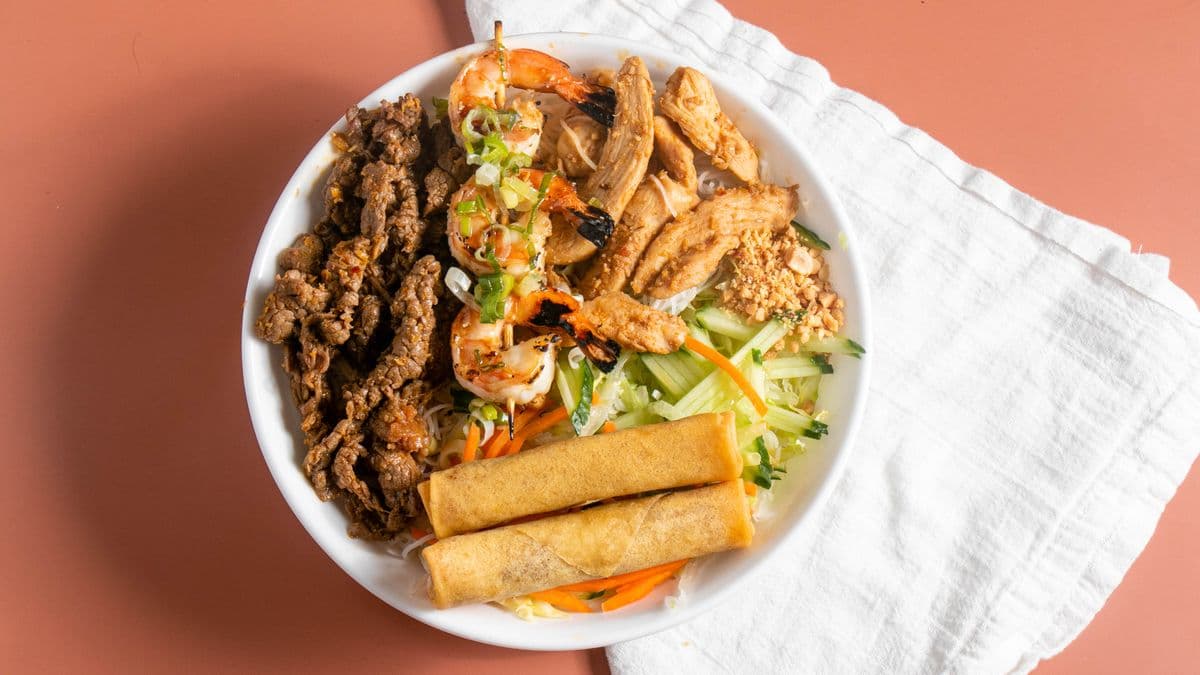 V3. Sate Chicken and Beef, Grilled Shrimp and Spring Rolls on Vermicelli
