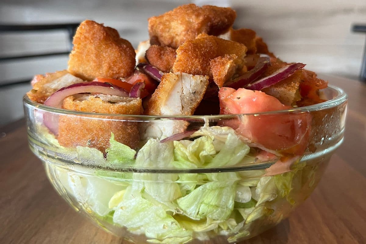 Salade au poulet croustillant / Crispy Chicken Salad