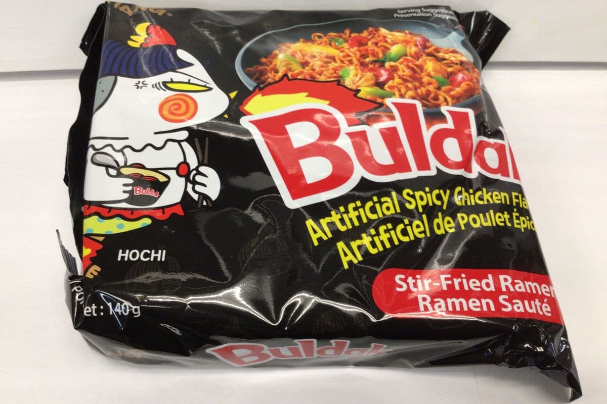 Buldak Artificial Spicy Chicken Flavor- Black Color- Ramen (140 g)