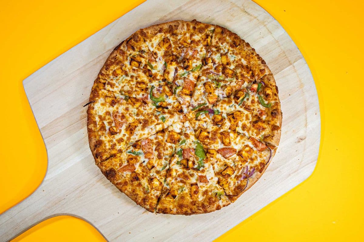 12" Medium Hometown Butter Paneer Pizza (12")
