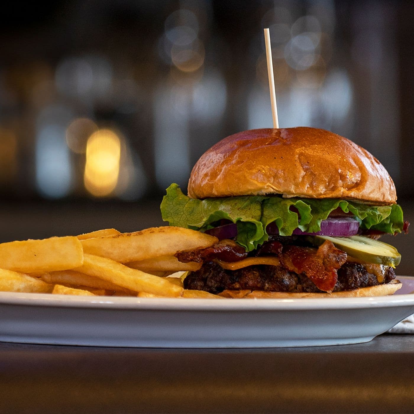 Elephant & Castle Pub & Restaurant