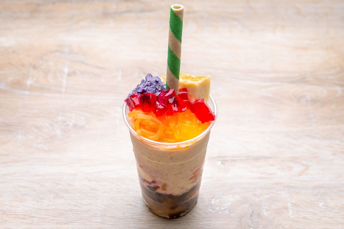 Jimel's Deluxe Halo-Halo