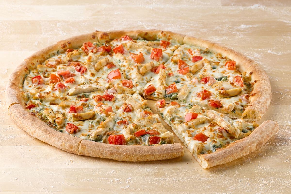 Medium Spinach Alfredo Chicken Tomato Pizza