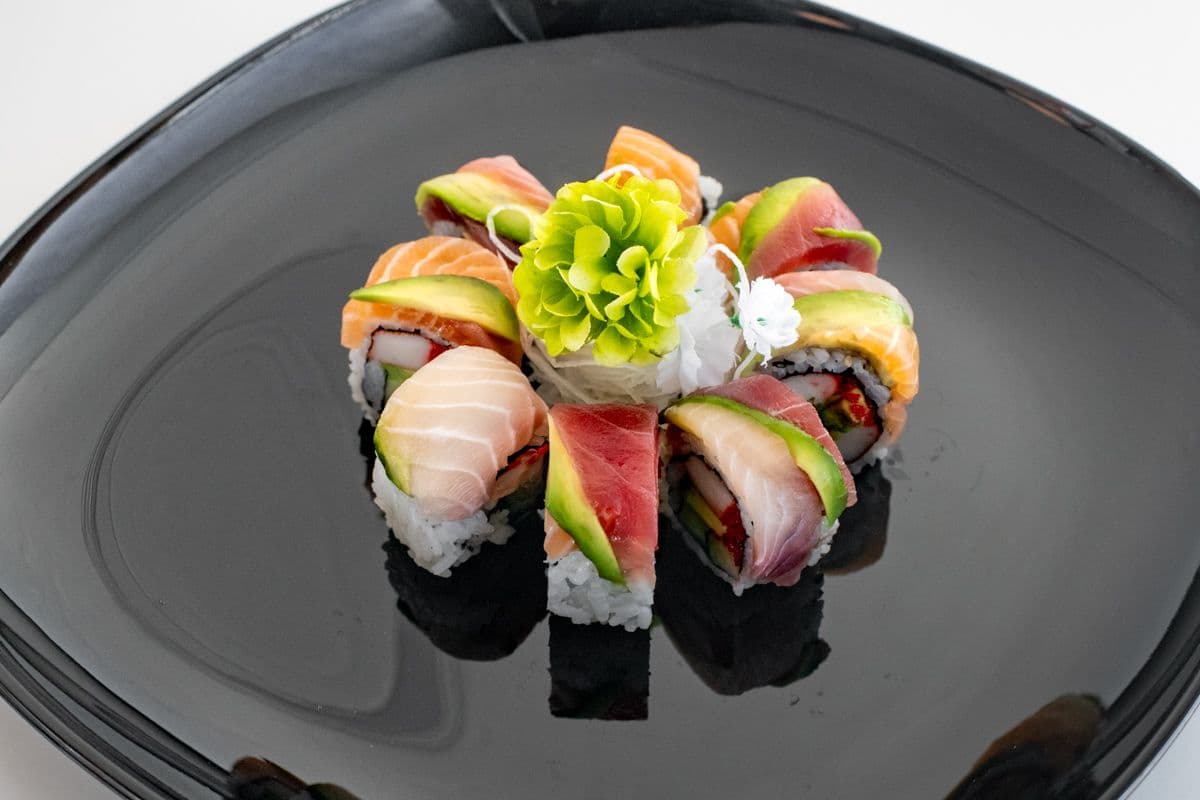 10. Rainbow Roll (8 pcs)