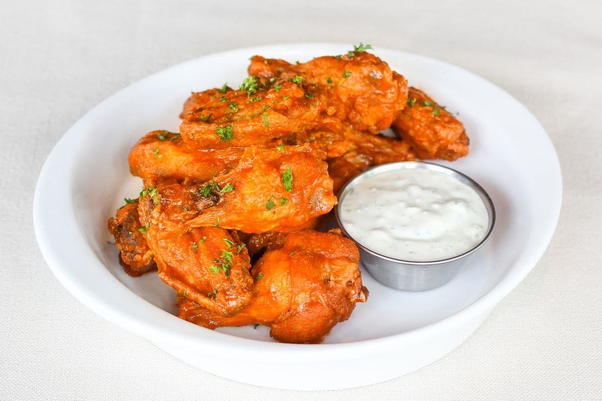 Hot Wings (1 lb)