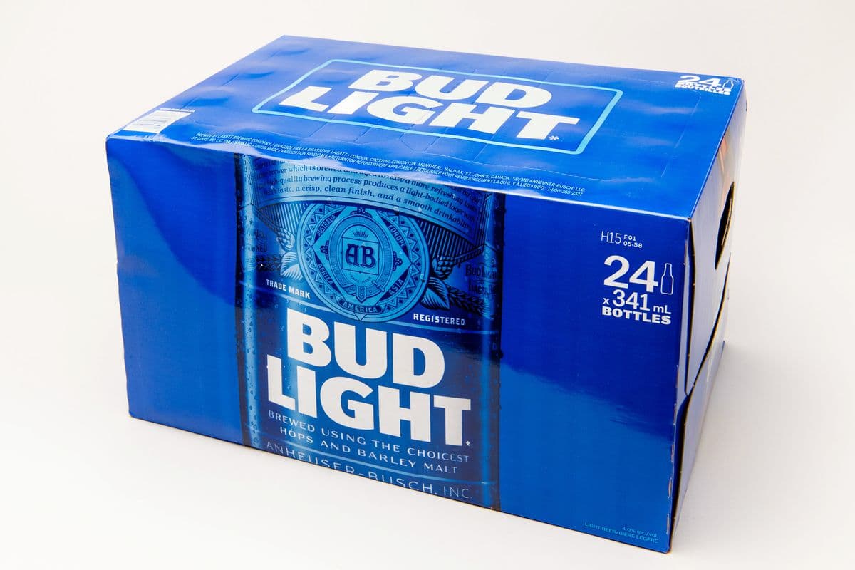 Bud Light (24 x 341 ml bottles)