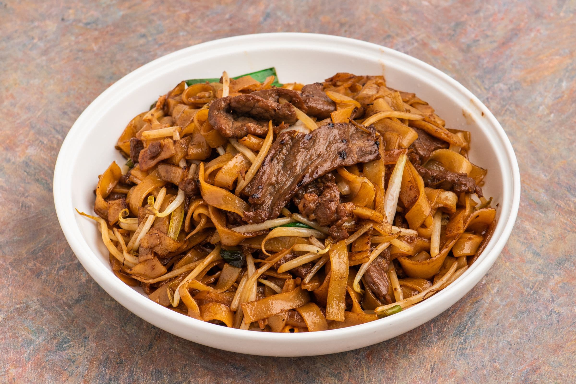 625. Rice Noodles with Beef and Bean Sprouts