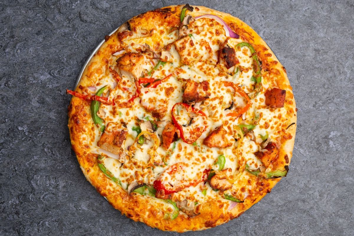 Medium Butter Chicken Pizza