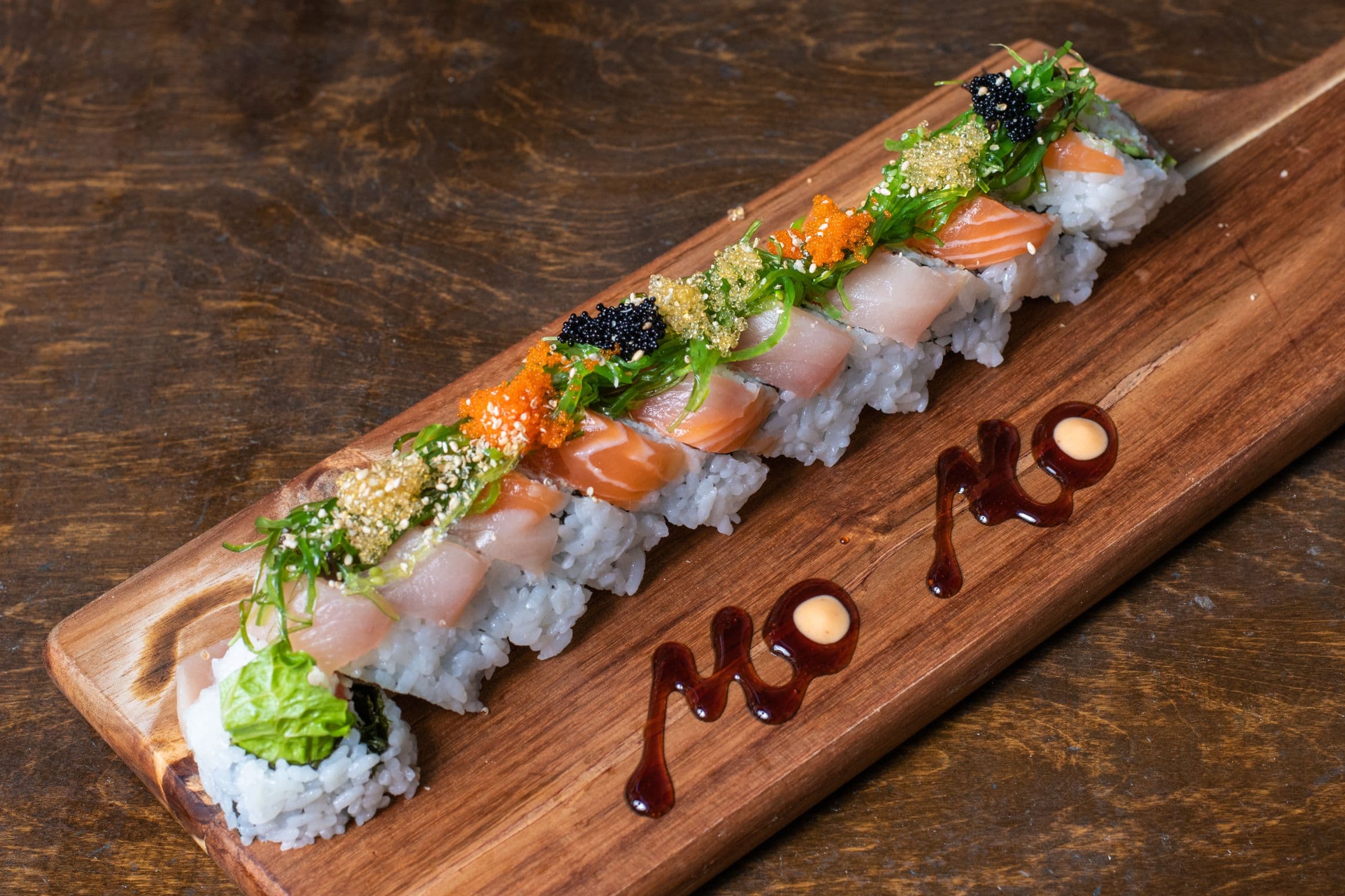 Deluxe Alaska Roll (10 pcs)
