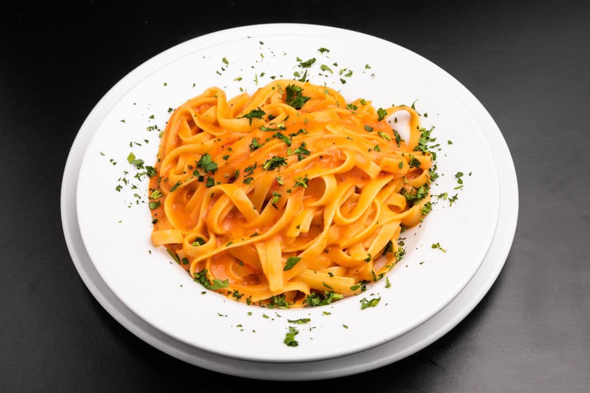 Petite sauce rosée et pâtes