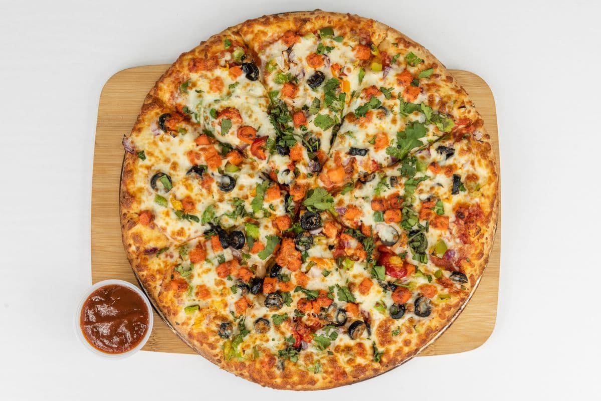 Medium Chicken Tandoori Pizza
