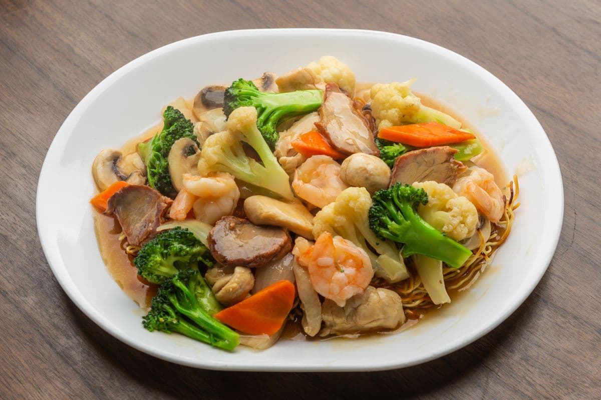 35. Cantonese Chow Mein广面