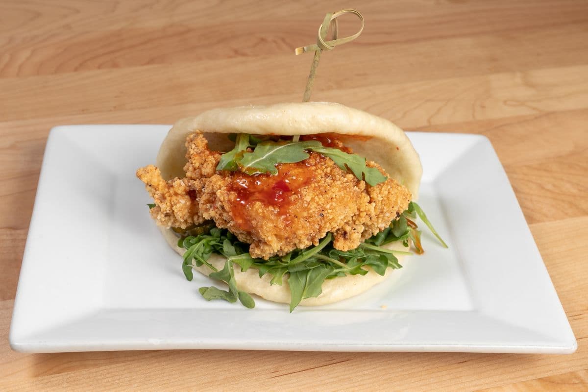 B2. Crisp Chicken Bao