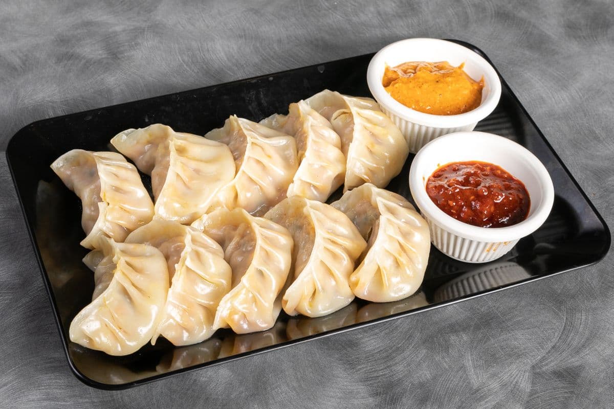 Steamed Chicken Momo (10 pcs)