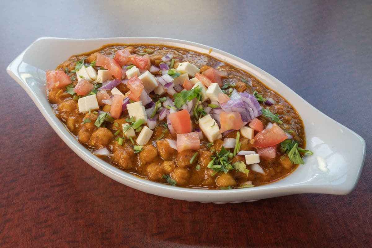 Large Chana Masala