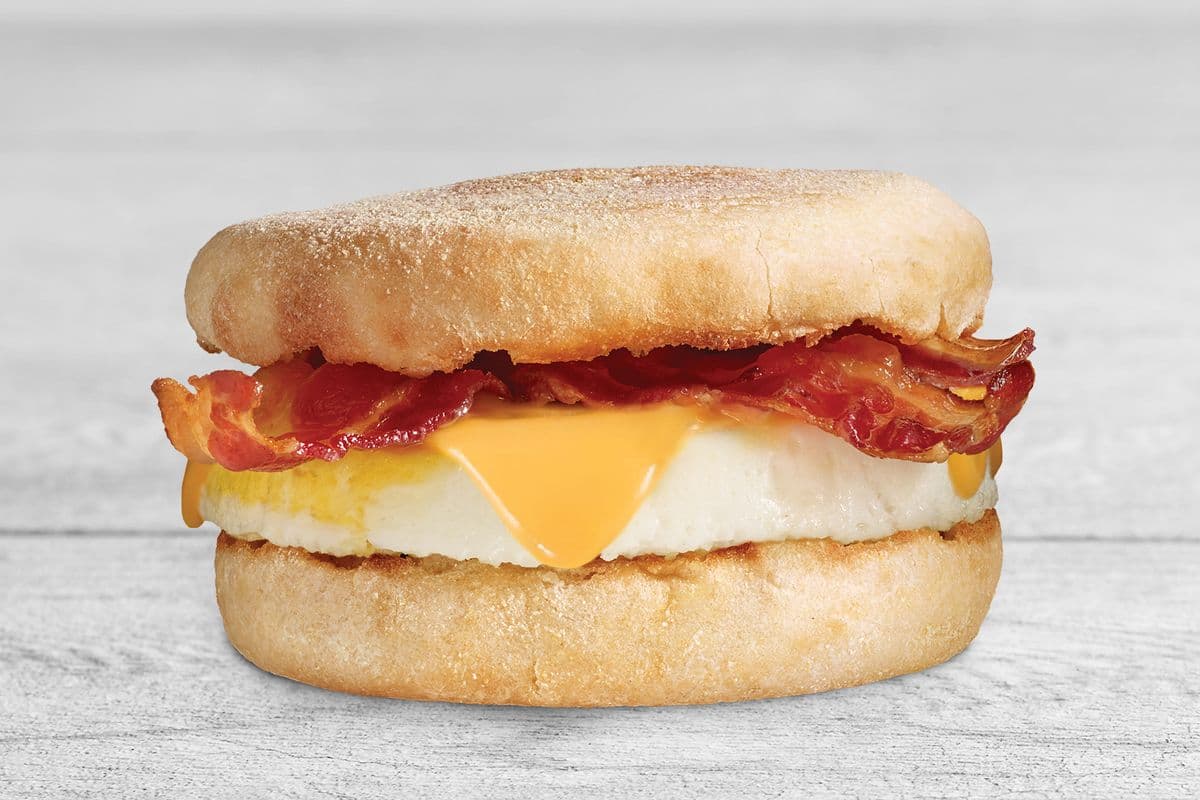 Chef-d’oeuf™ avec bacon sur muffin anglais / English Muffin Bacon & Egger®