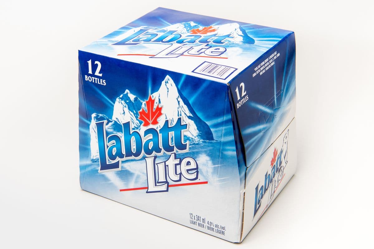 Labatt Lite (12 x 341 ml bottles)