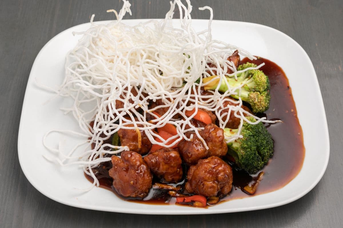 B. Poulet du général tao / General Tao Chicken