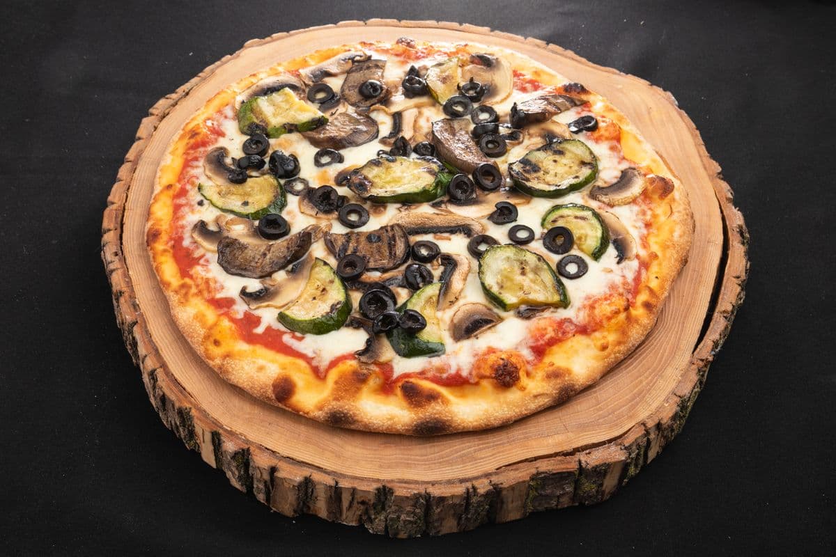 Pizza moyenne 12" vegetariana