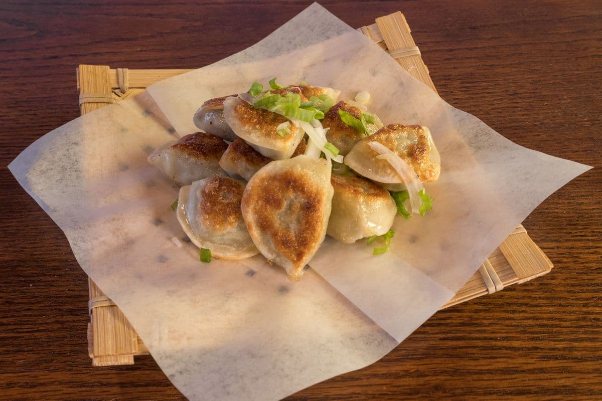 Deep-Fried Mini Dumplings (10 pcs)