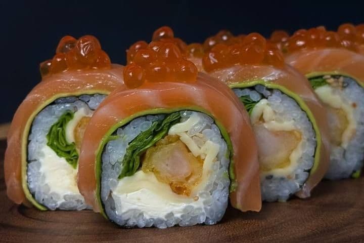Fujiyama Roll (8 pcs)