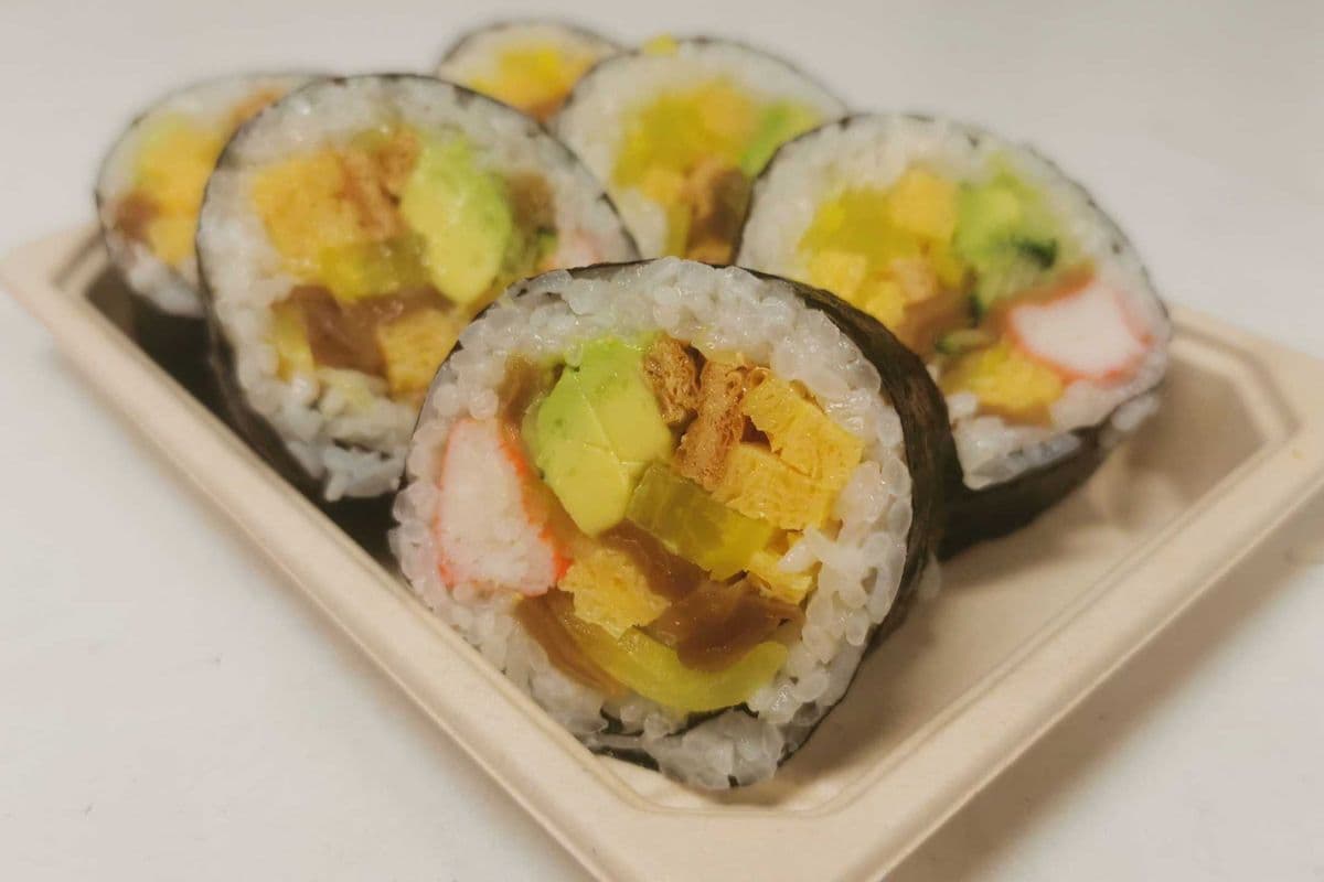 🎎Japanese futo maki roll(6pcs)