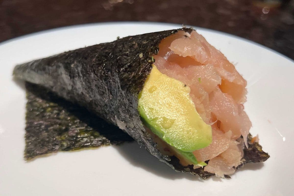 Tuna Avocado Cone (1 pc)