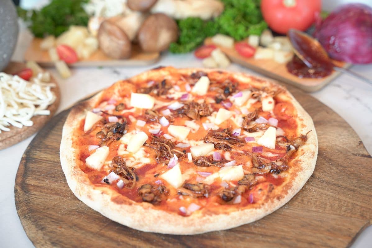 Plant-Based Pulled Pork Pizza