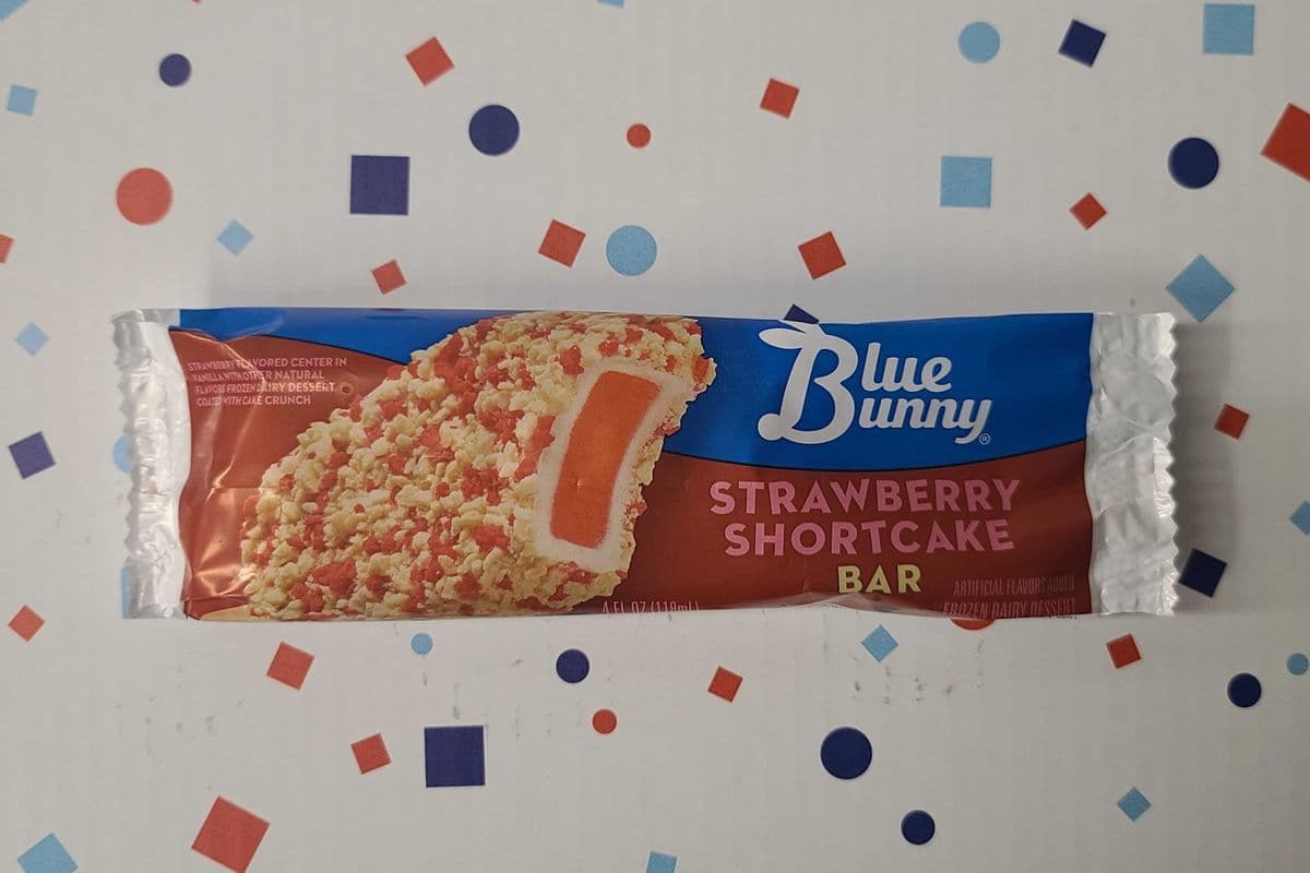 Blue Bunny Stawberry Shortcake Bar (118ml)