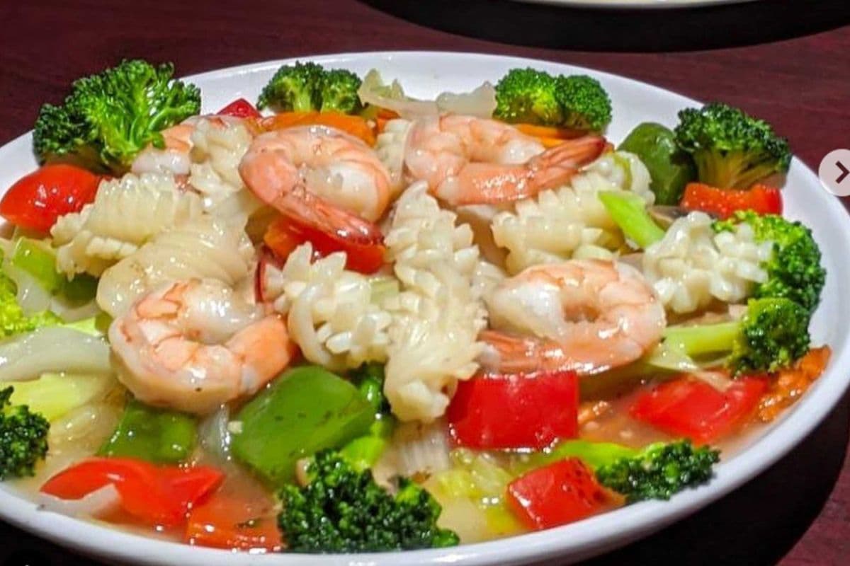 74 Rice Noodles Shrimp & Squid