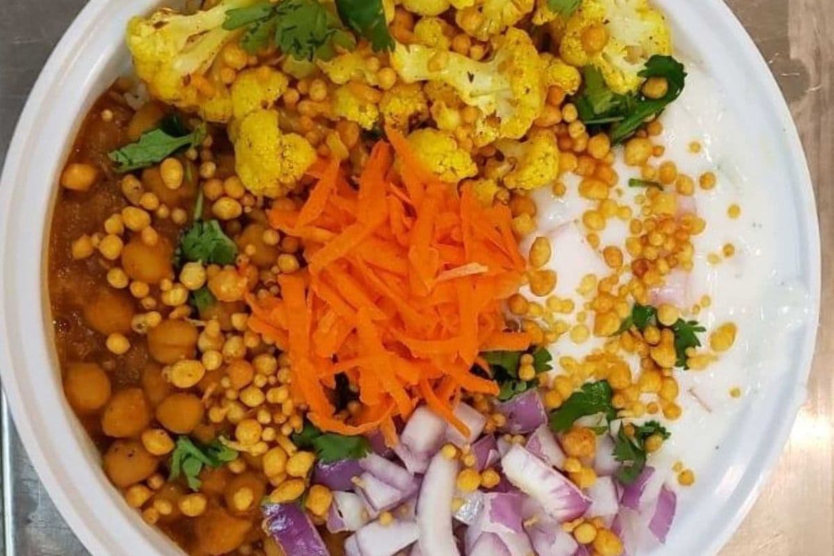 Bhangra Bowl (Curried Chickpeas plus spiced Cauliflower Rice Bowl) )