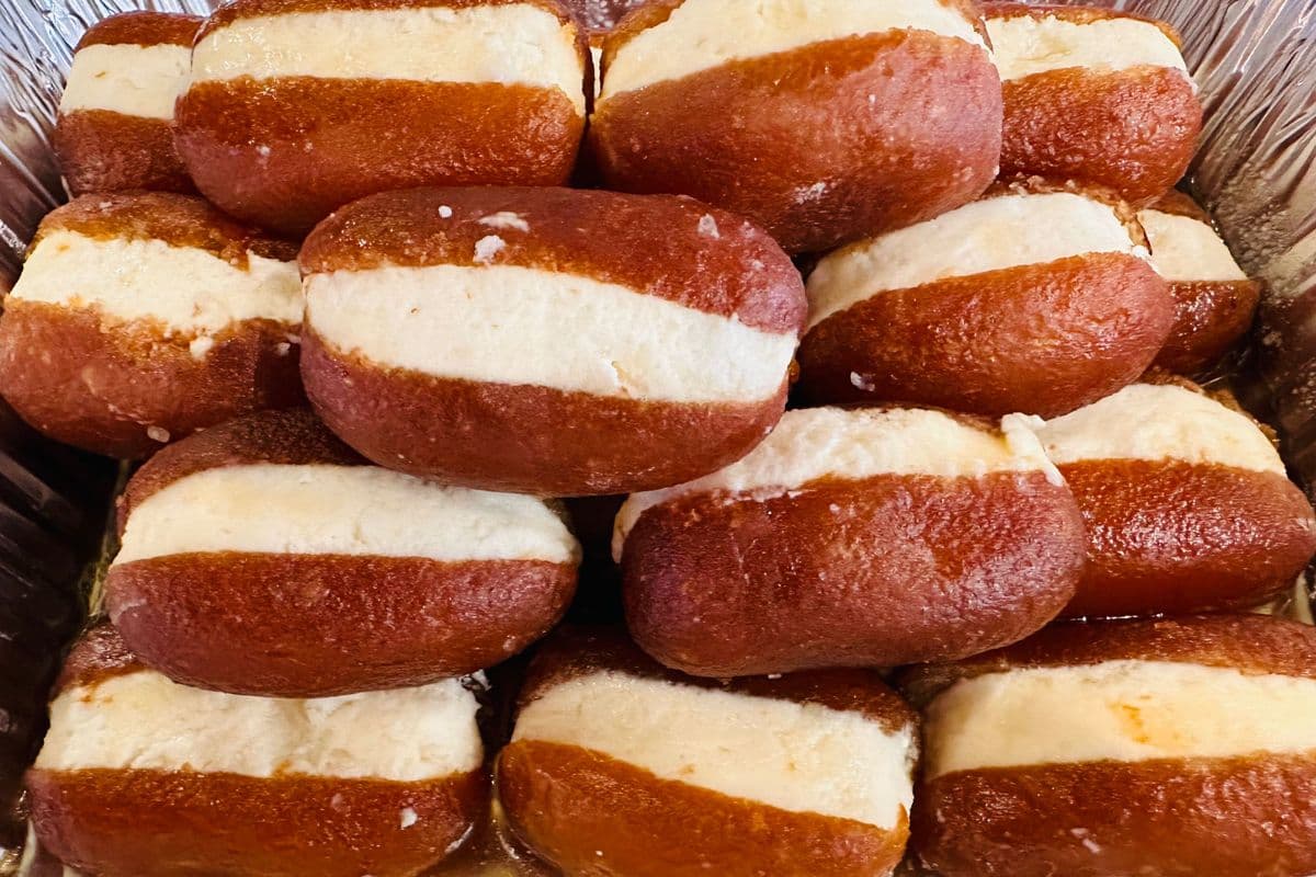 Khoya Jamun / Chum-Chum